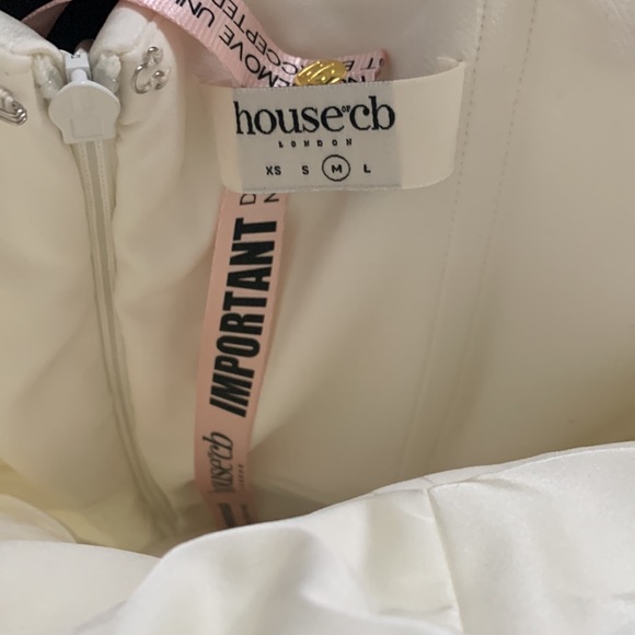 HOUSE OF CB NANSHUKA GOWN - Picture 6 of 9